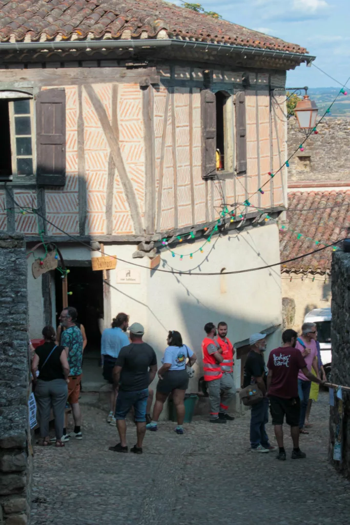 Entrée au festivaout